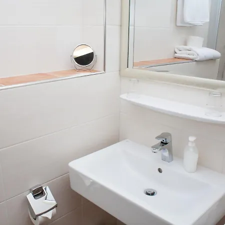 Hotel Gasthof Zur Behringersmuhle Goessweinstein