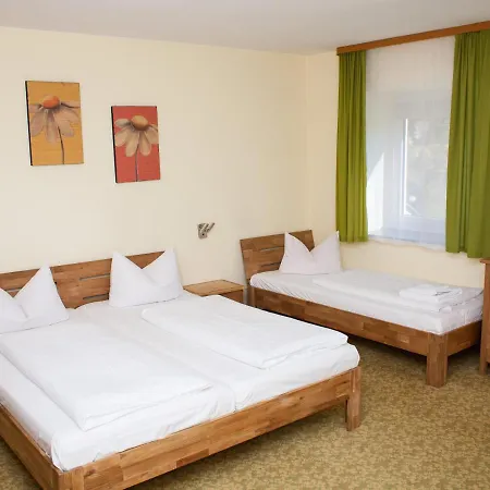 Gasthof Zur Behringersmuhle * Goessweinstein