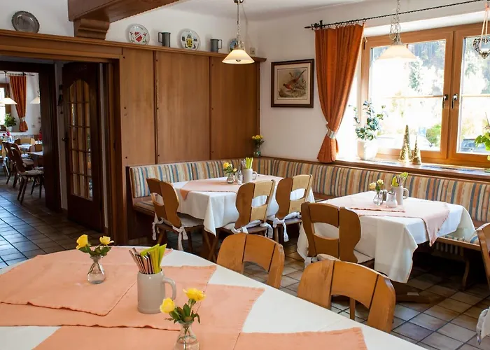Gasthof Zur Behringersmuhle Hotel Goessweinstein