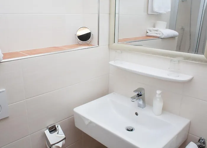 Hotel Gasthof Zur Behringersmuhle Goessweinstein