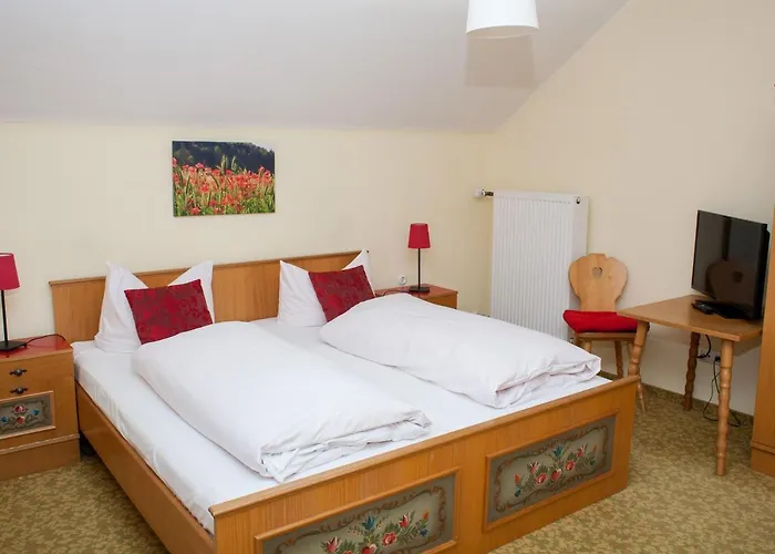 Gasthof Zur Behringersmuhle Hotel Goessweinstein